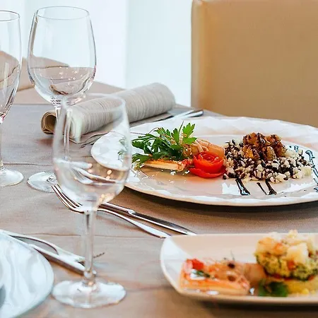 Excelsior Szálloda 3*