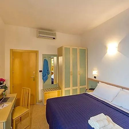 Excelsior Hotel 3*